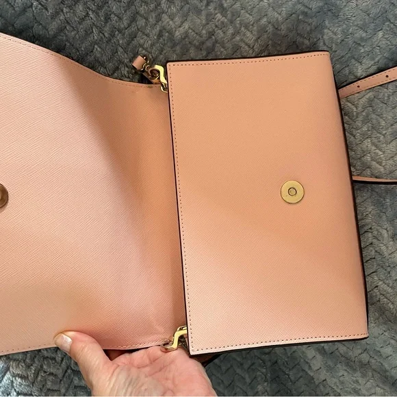 Kate Spade Pink Crossbody Bag with Gold Chain - Picture 6 of 9